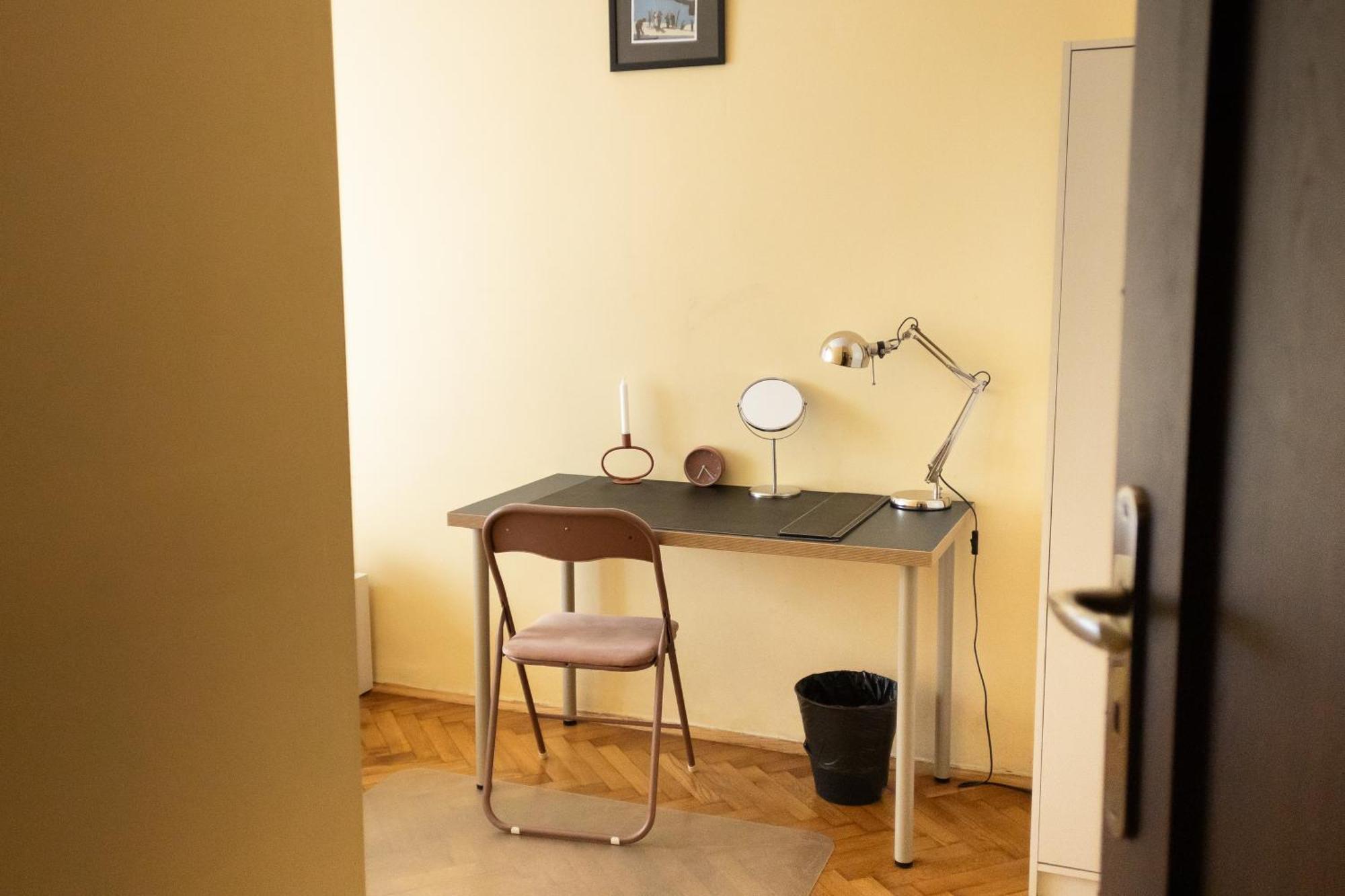 Homely 4 Bedroom Apartment - Old Town - By Upstairs Краков Экстерьер фото